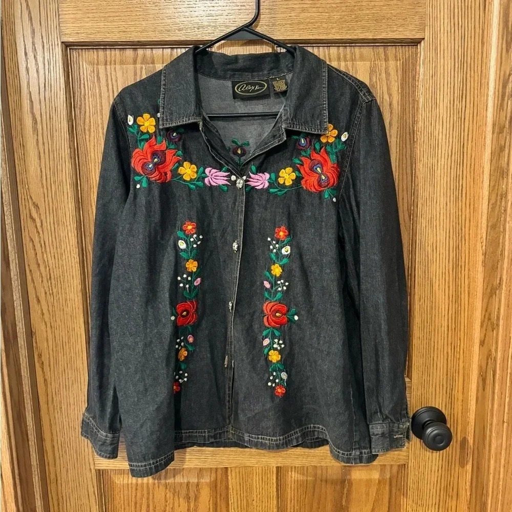Wrangler Black Embroidered Floral Button-Down Shirt